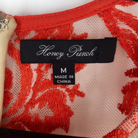 HONEY PUNCH Sheer Lace Dress Size Medium - Picture 8 of 8